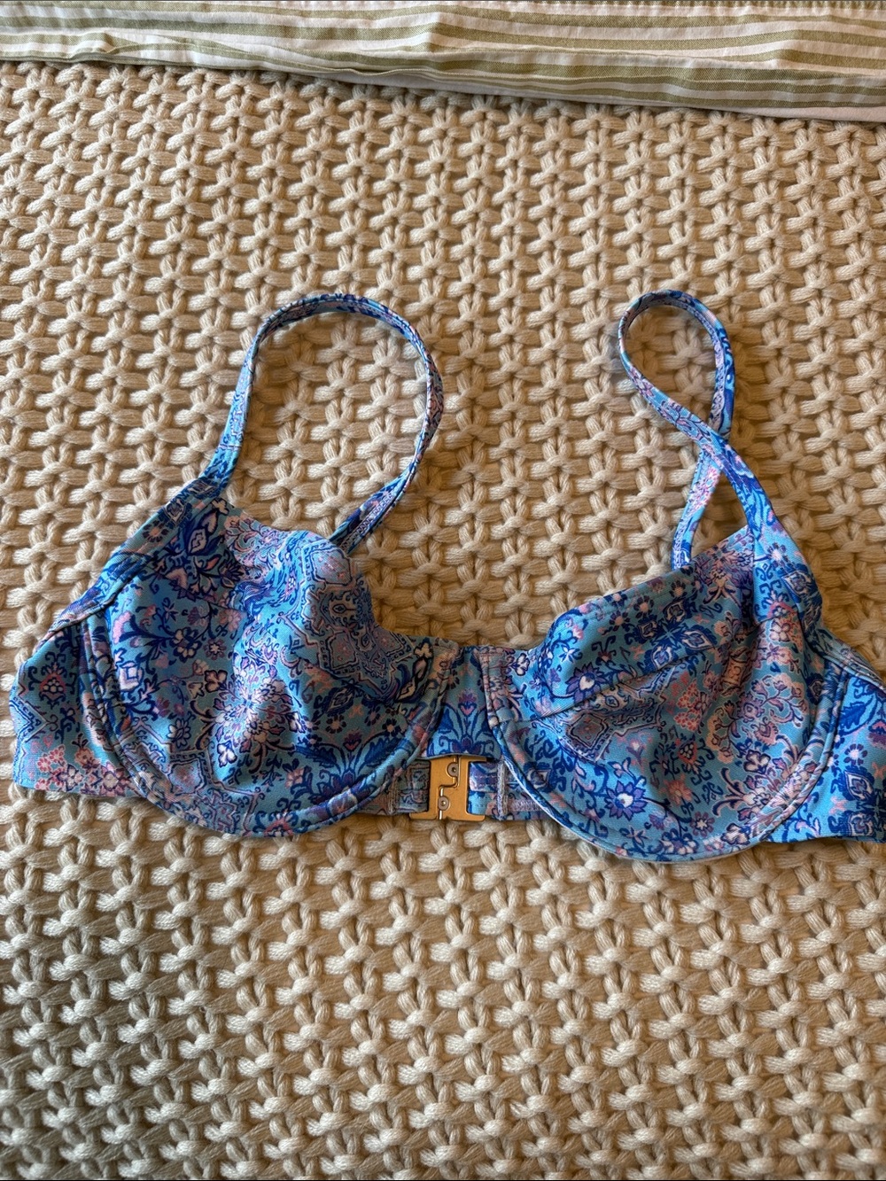 Kulani Kinis Blue Floral Underwire Bra with back Closure size M